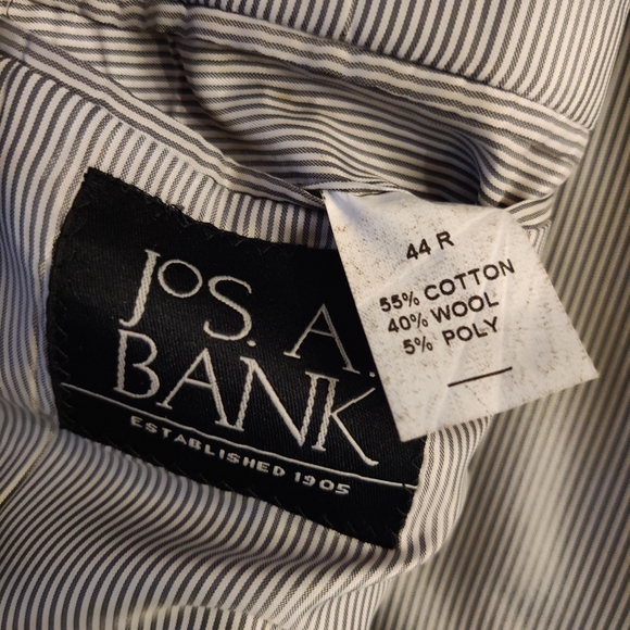 Jos. A. Bank Sport Coat Blazer Suit Jacket. Striped Gray. 44R. - Picture 4 of 8
